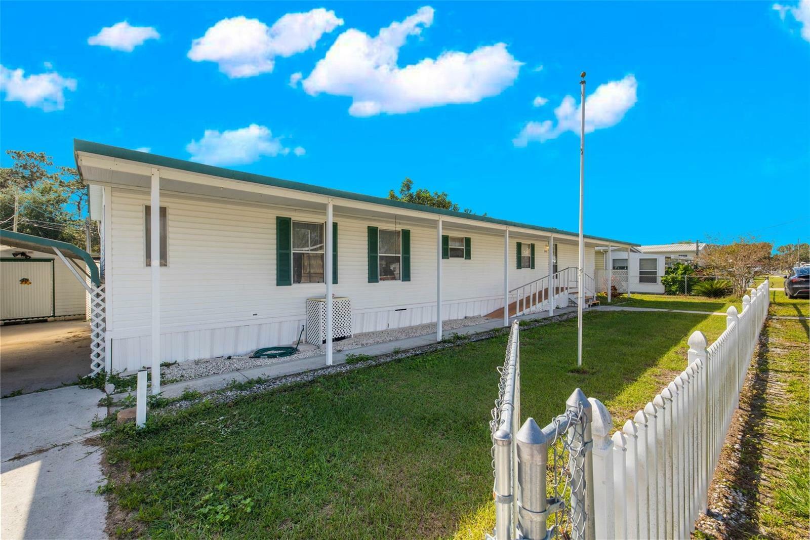 Property Photo:  39152 Hillcrest Drive  FL 33542 