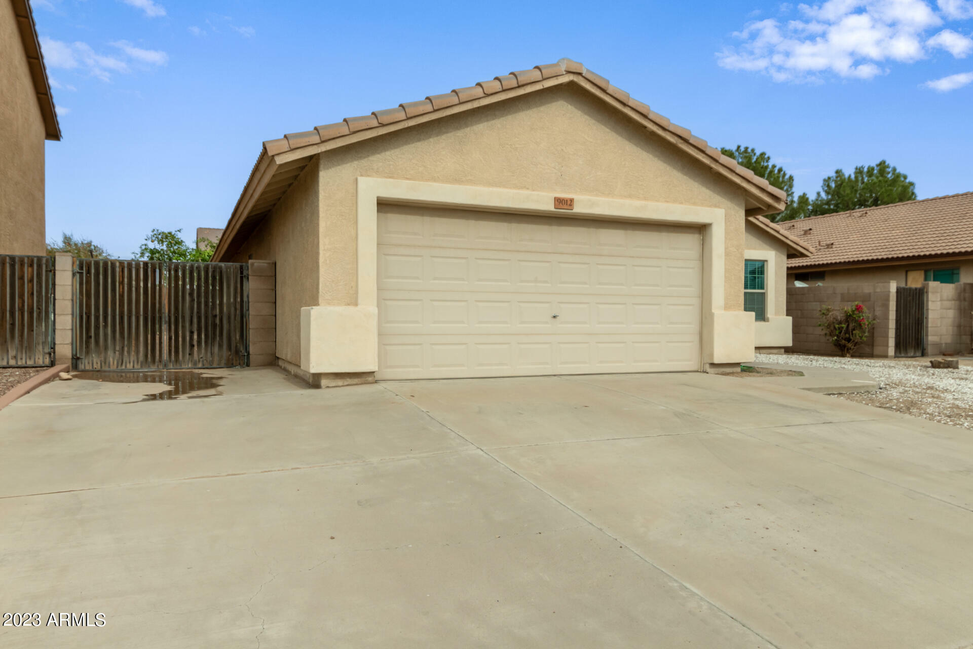 Property Photo:  9012 W Tony Court  AZ 85382 