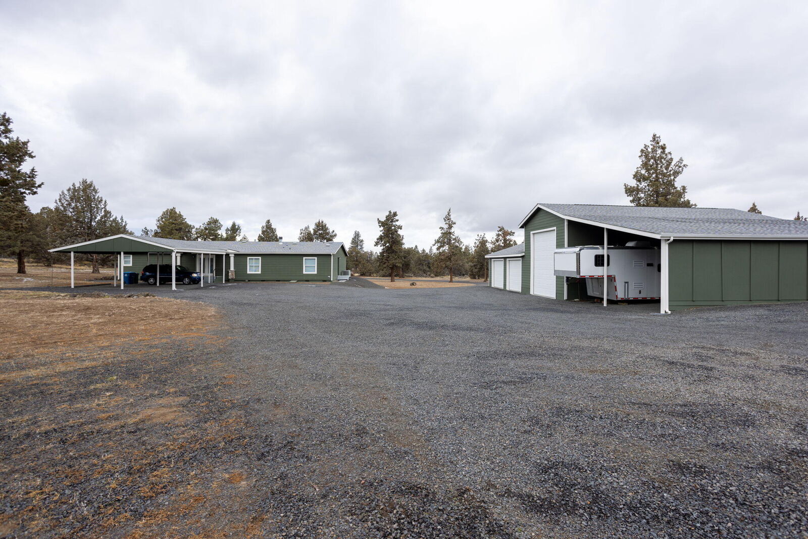 Property Photo:  64090 Deschutes Market Road  OR 97701 