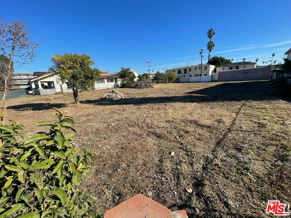 Property Photo:  932  N Kingsley Dr  CA 90029 