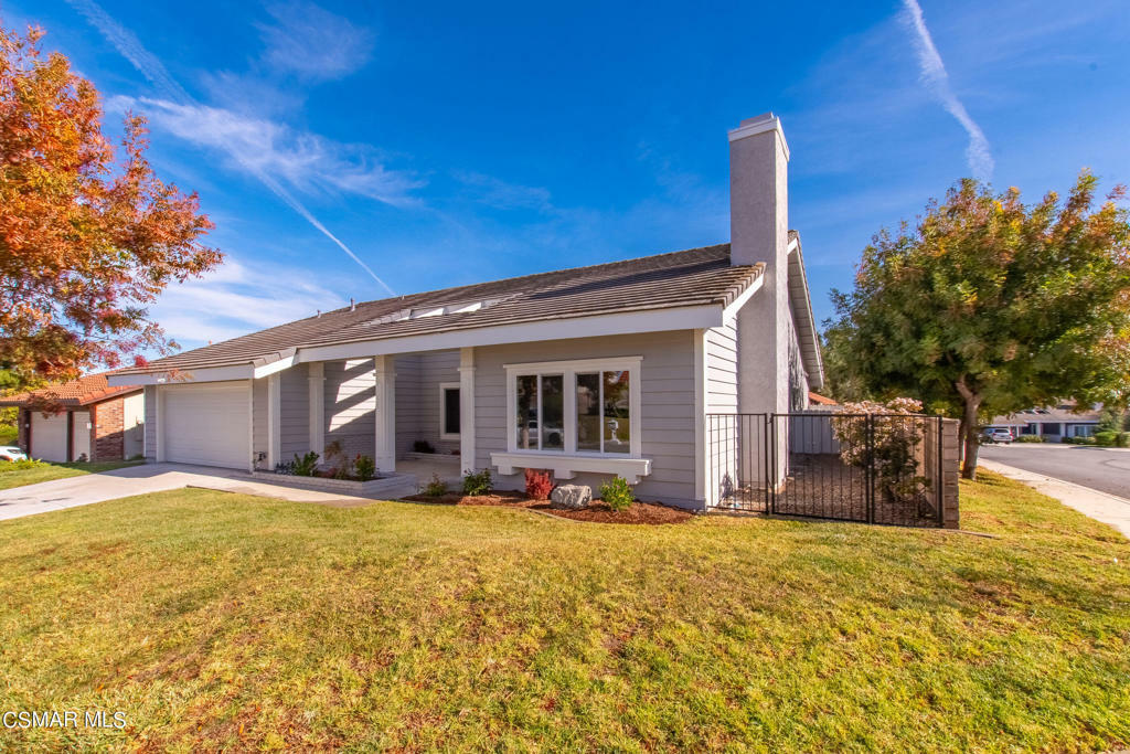 Property Photo:  3844 Sunset Knolls Drive  CA 91362 