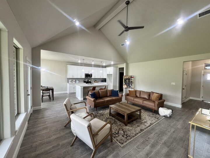 Property Photo: 1280 Ss Brewer TX 77662
