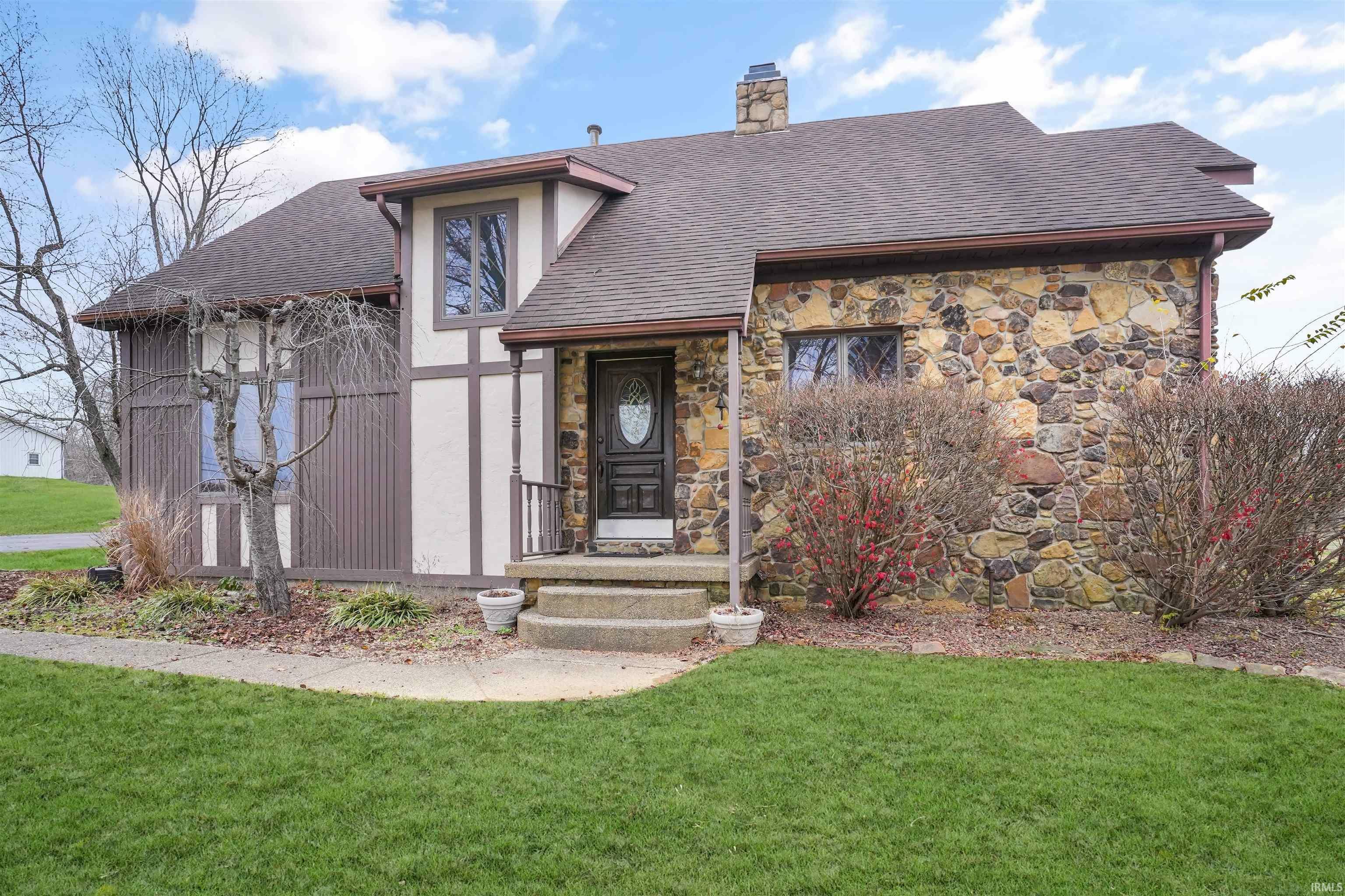 Property Photo: 1088 Squaw Creek Road Road IN 47601