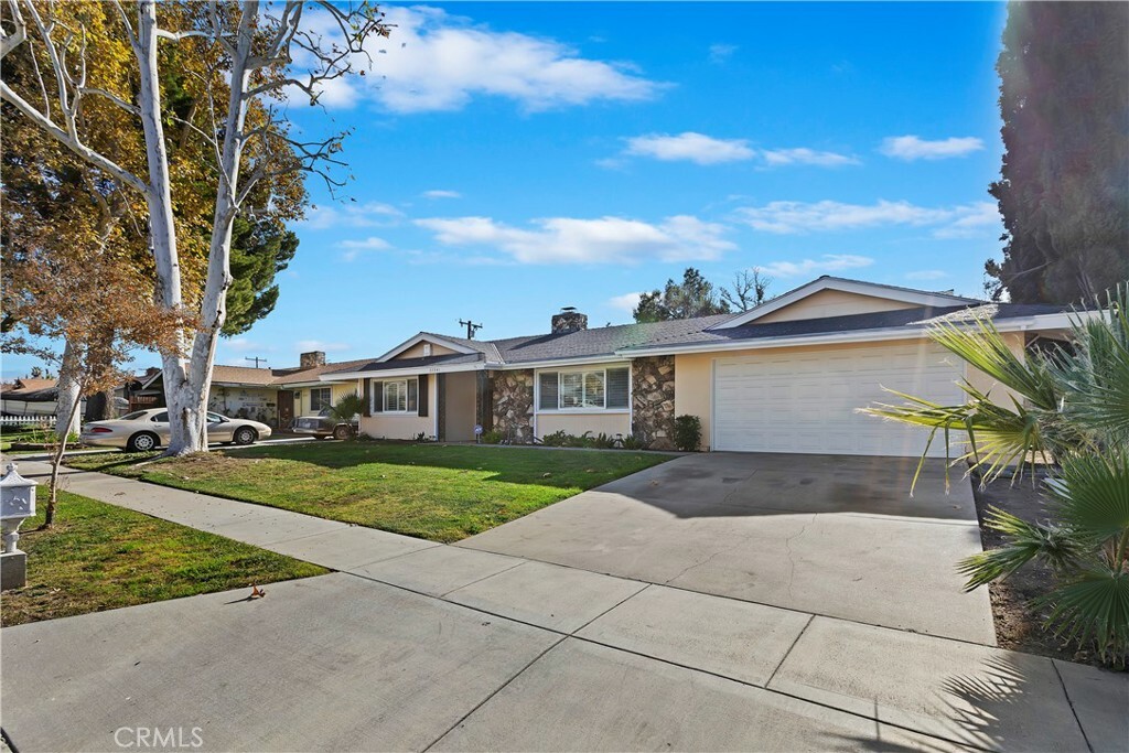 Property Photo:  27341 Fisher Street  CA 92346 