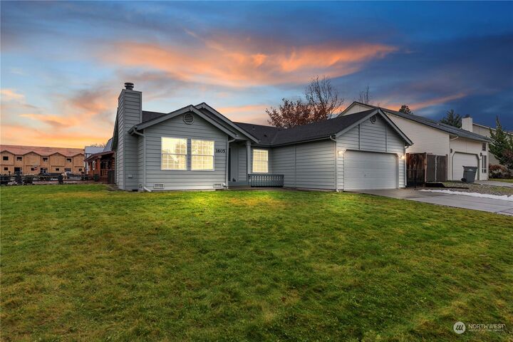 Property Photo:  1605 Woodland Drive  WA 98801 