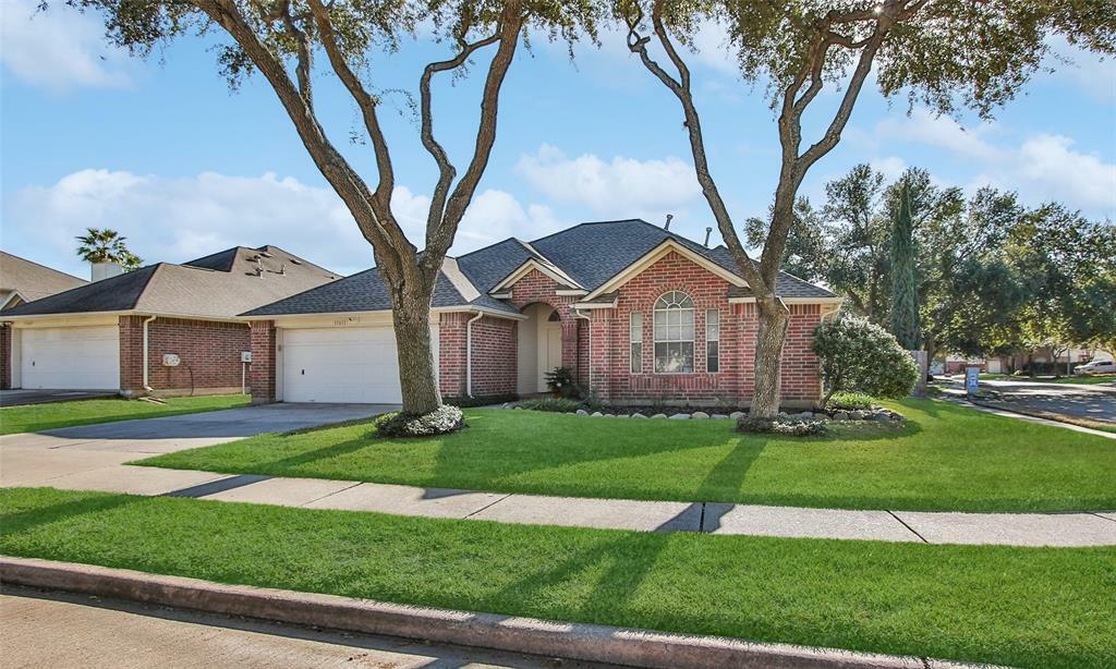 Property Photo:  11611 Yorkshire Oaks Drive  TX 77065 