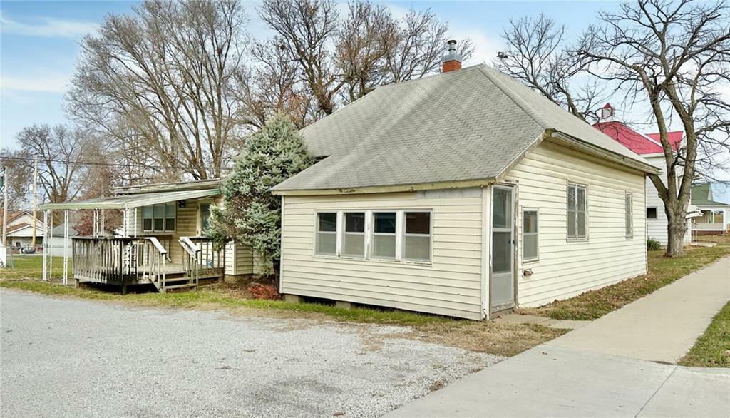 Property Photo:  507 E 9th Street  MO 64683 