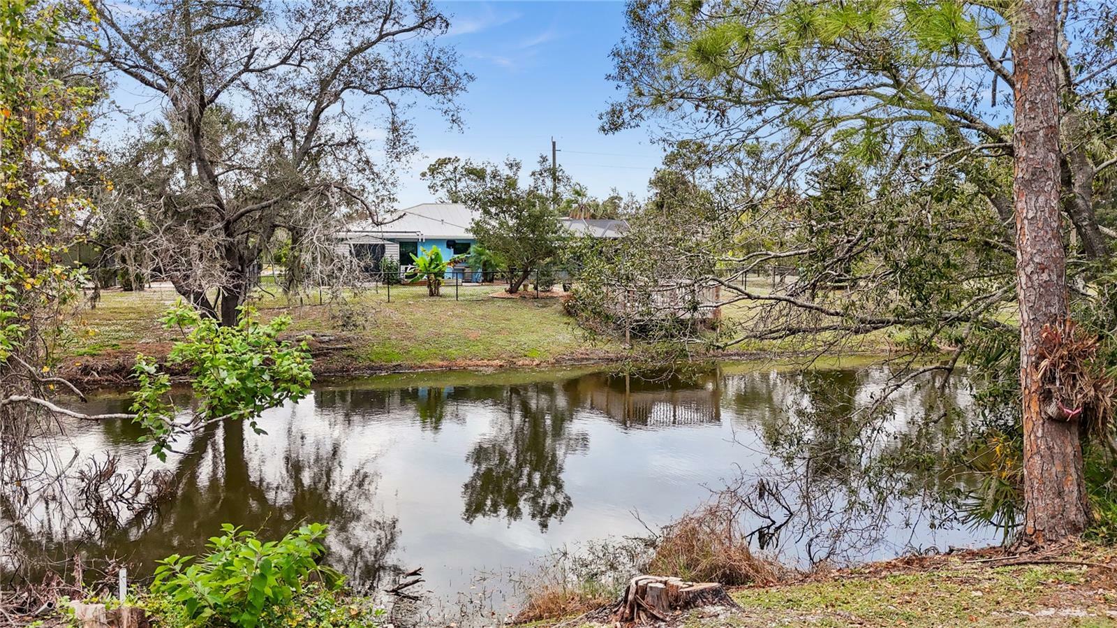 Property Photo:  1199 Beacon Drive  FL 33952 