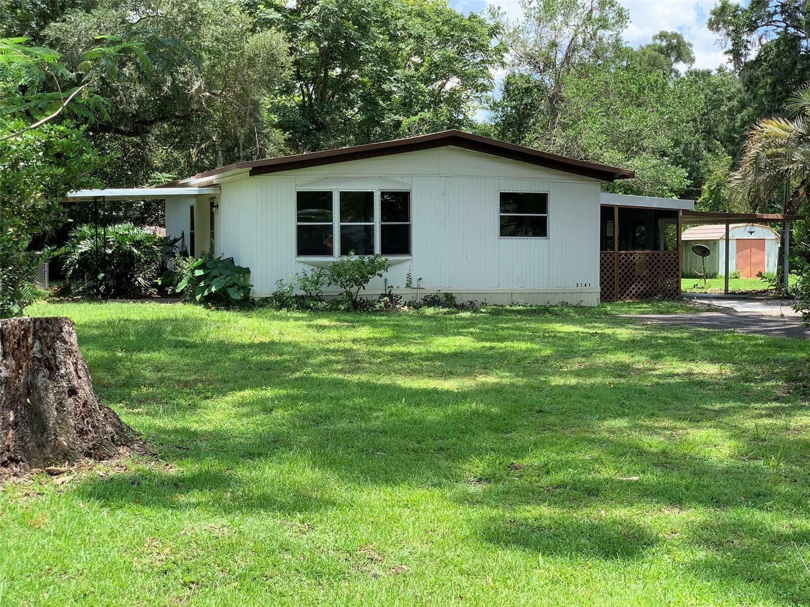 Property Photo:  3141 SE 41st Avenue  FL 34480 