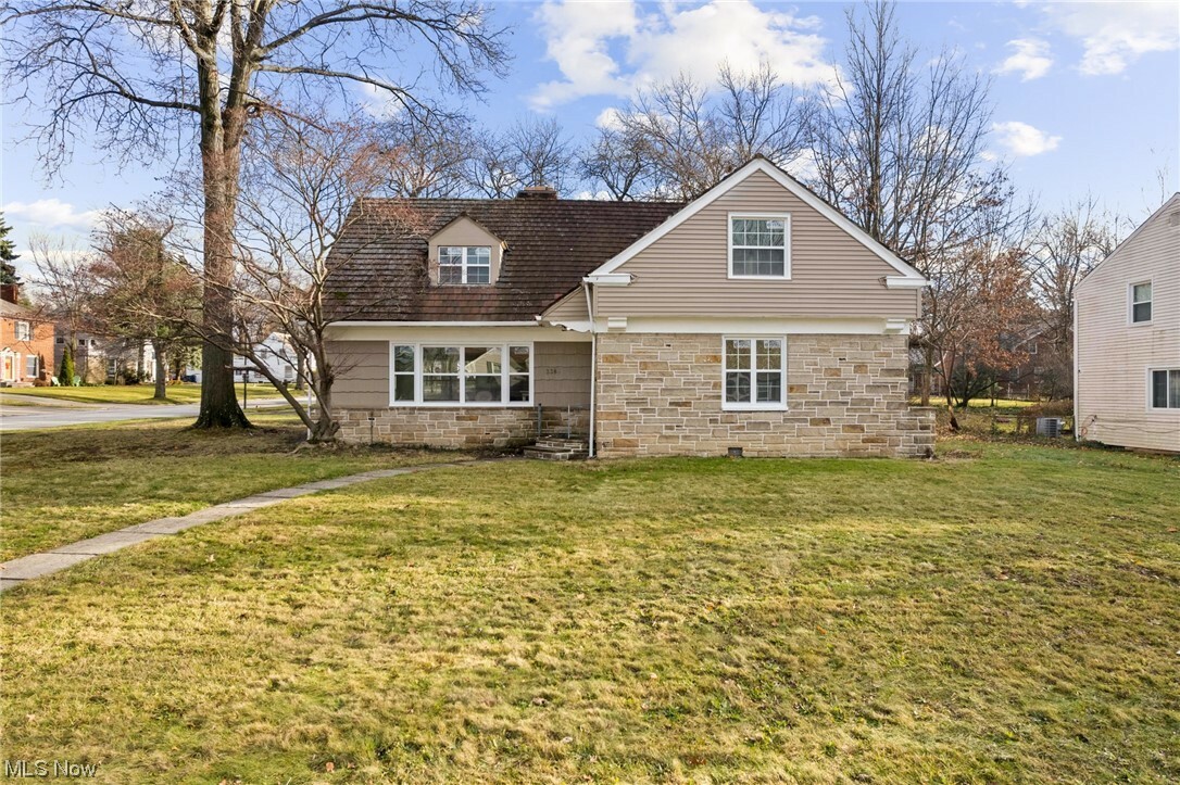 Property Photo: 3384 Chelsea Drive OH 44118