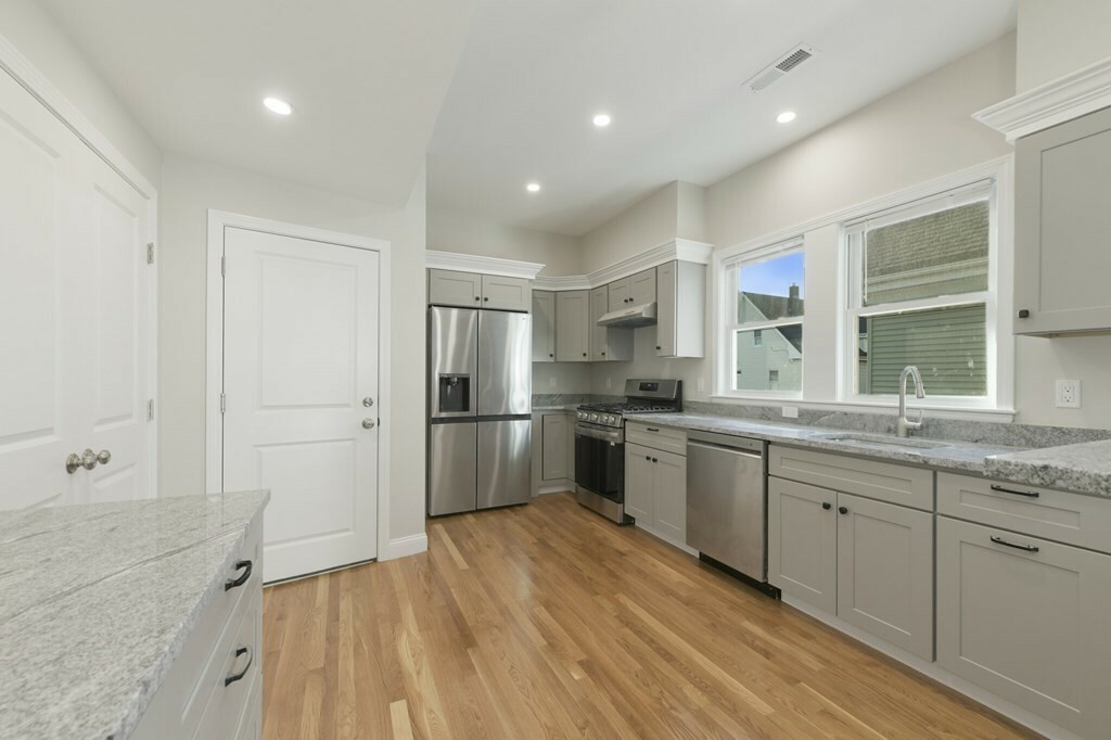 Property Photo:  4 Benson St 1  MA 02135 