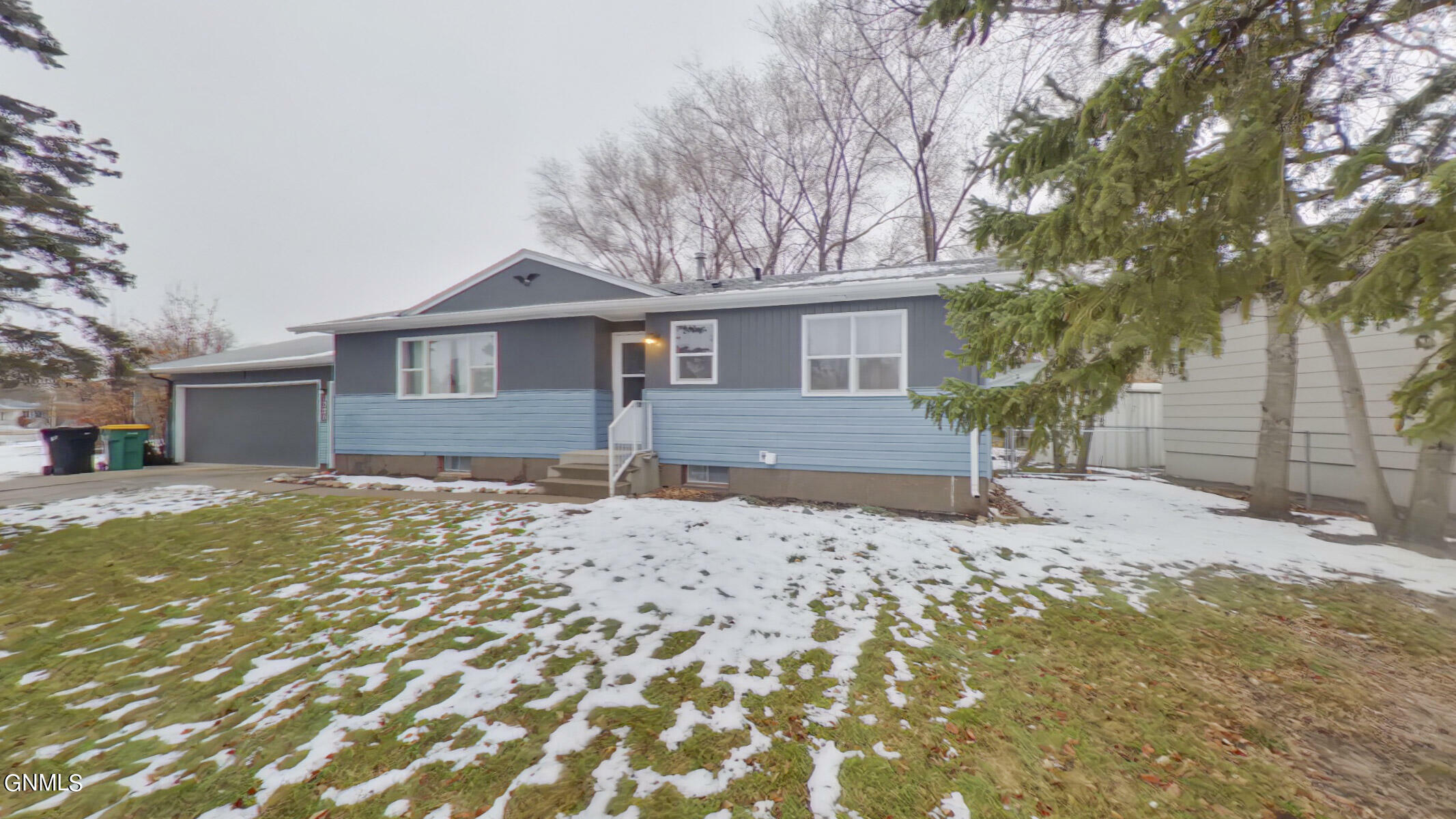 Property Photo:  1325 Albany Drive  ND 58504 