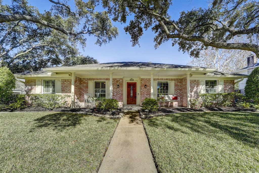 Property Photo:  18102 Oakhampton Drive  TX 77084 