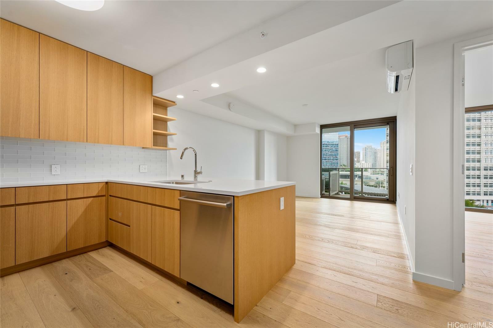 Property Photo:  1388 Kapiolani Boulevard 1003  HI 96814 