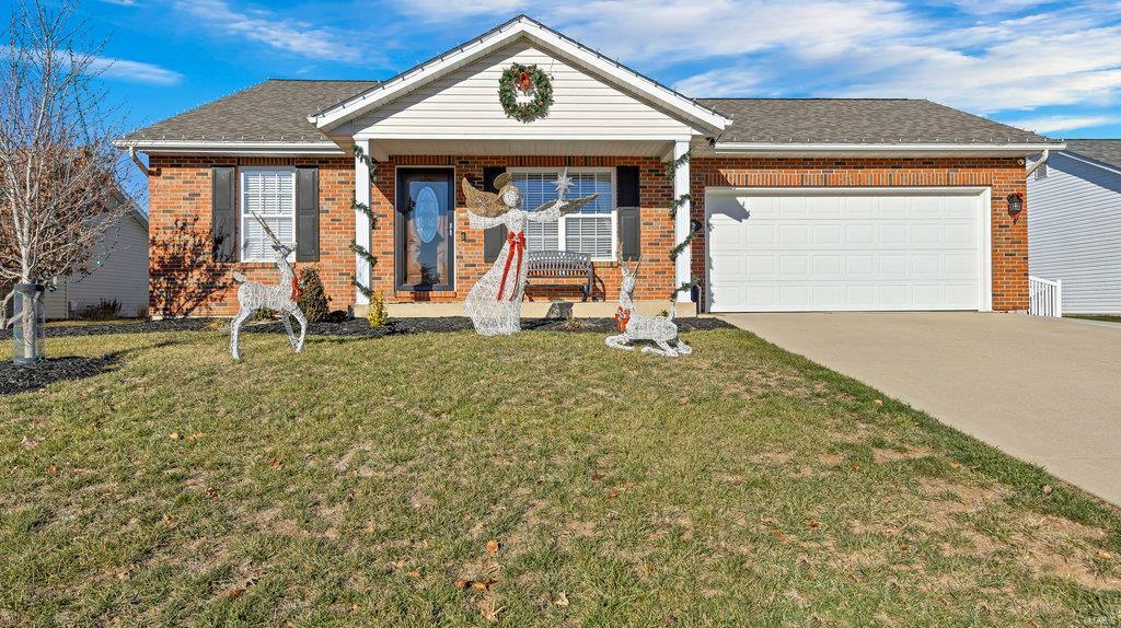 Property Photo:  1021 Cottonwood Lane  IL 62298 