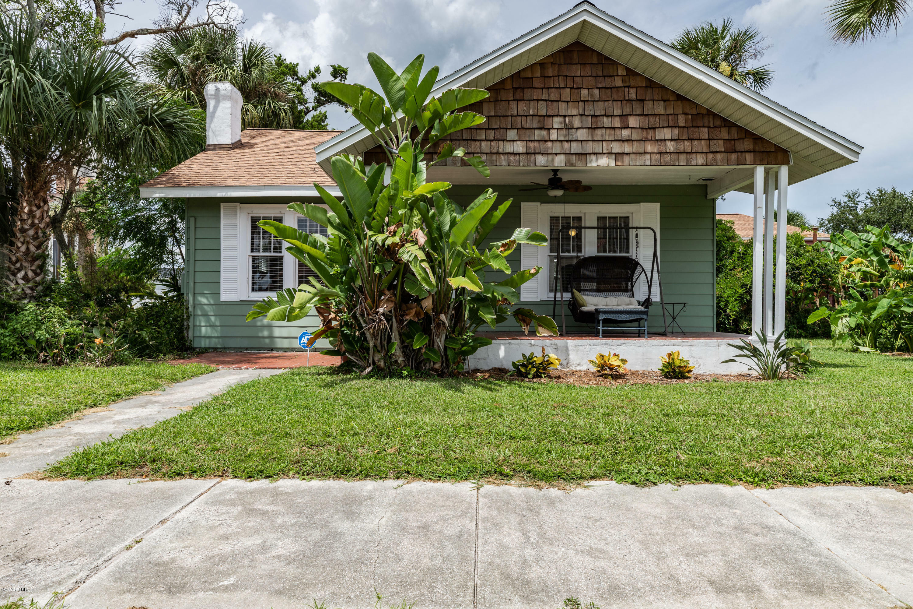 Property Photo:  429 2nd Avenue N  FL 32250 