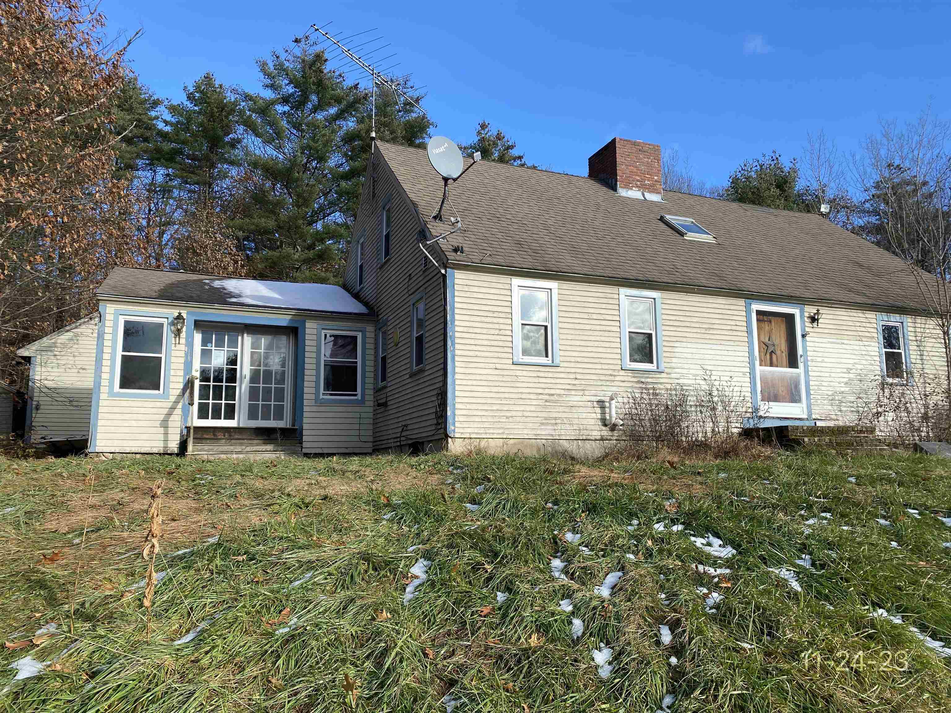 Property Photo:  290 Eastman Hill Road  NH 03269 