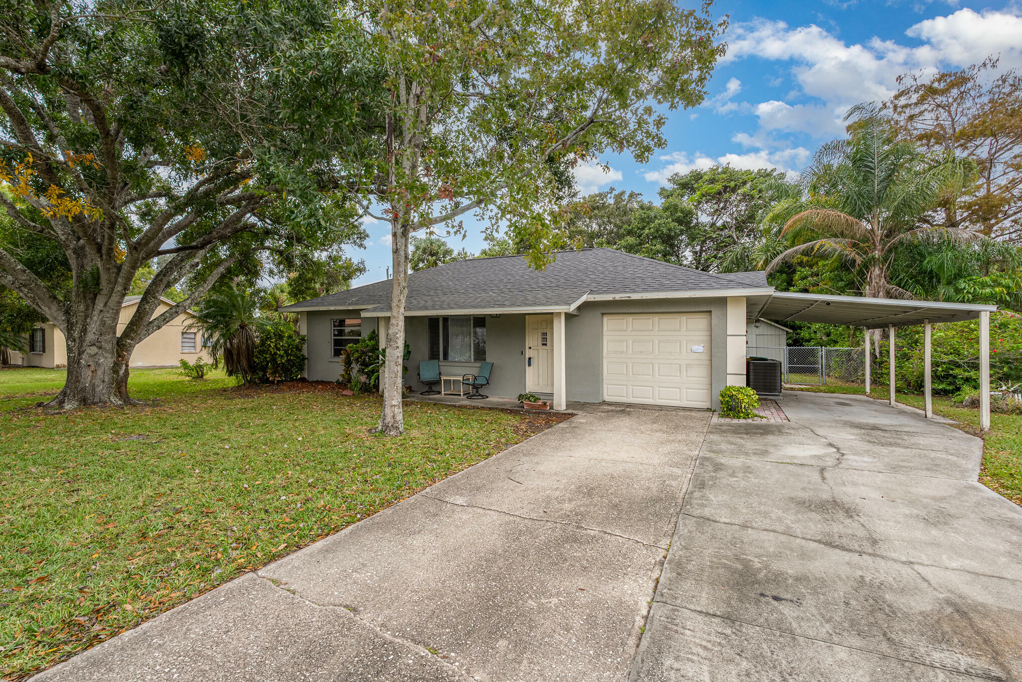 Property Photo:  1908 Glendon Drive  FL 32901 