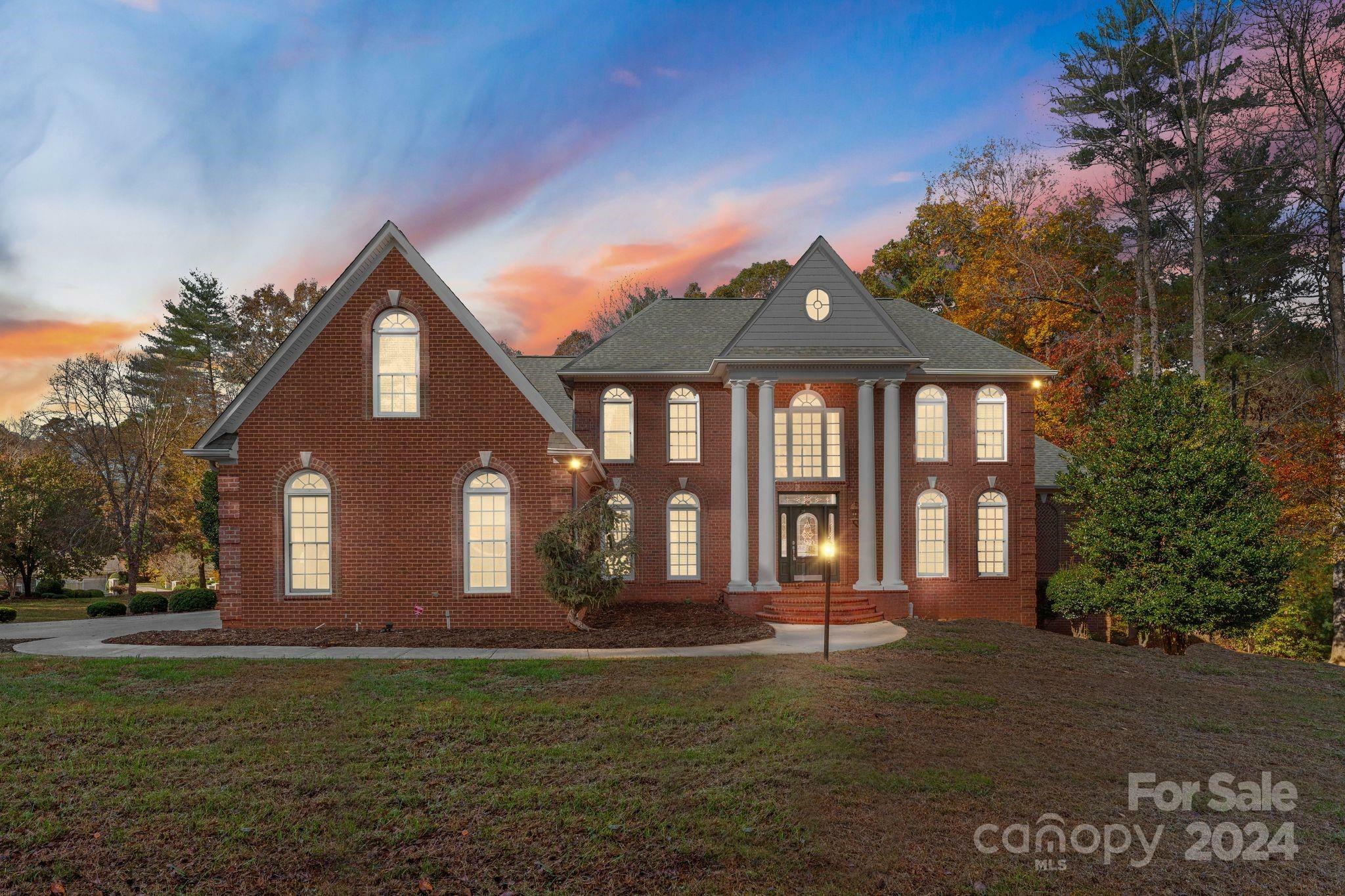 Property Photo:  1720 Spring Valley Drive  NC 28697 