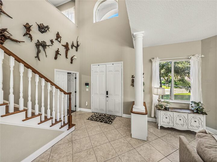 Property Photo:  2502 Roslyn Lane  FL 33812 