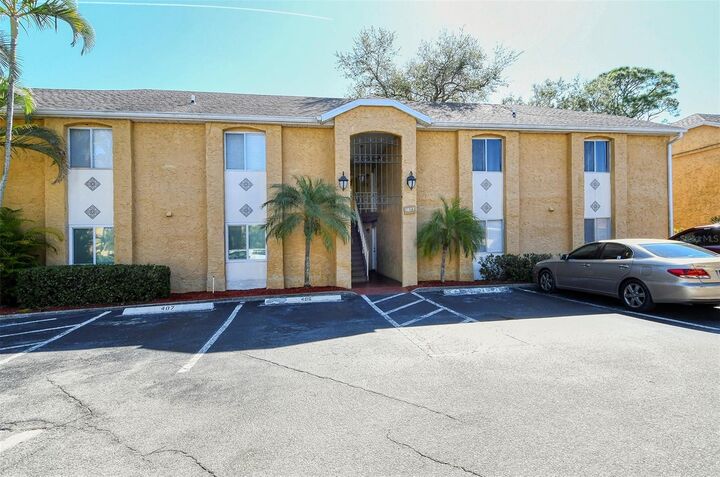 1877 Toucan Way 400  Sarasota FL 34232 photo