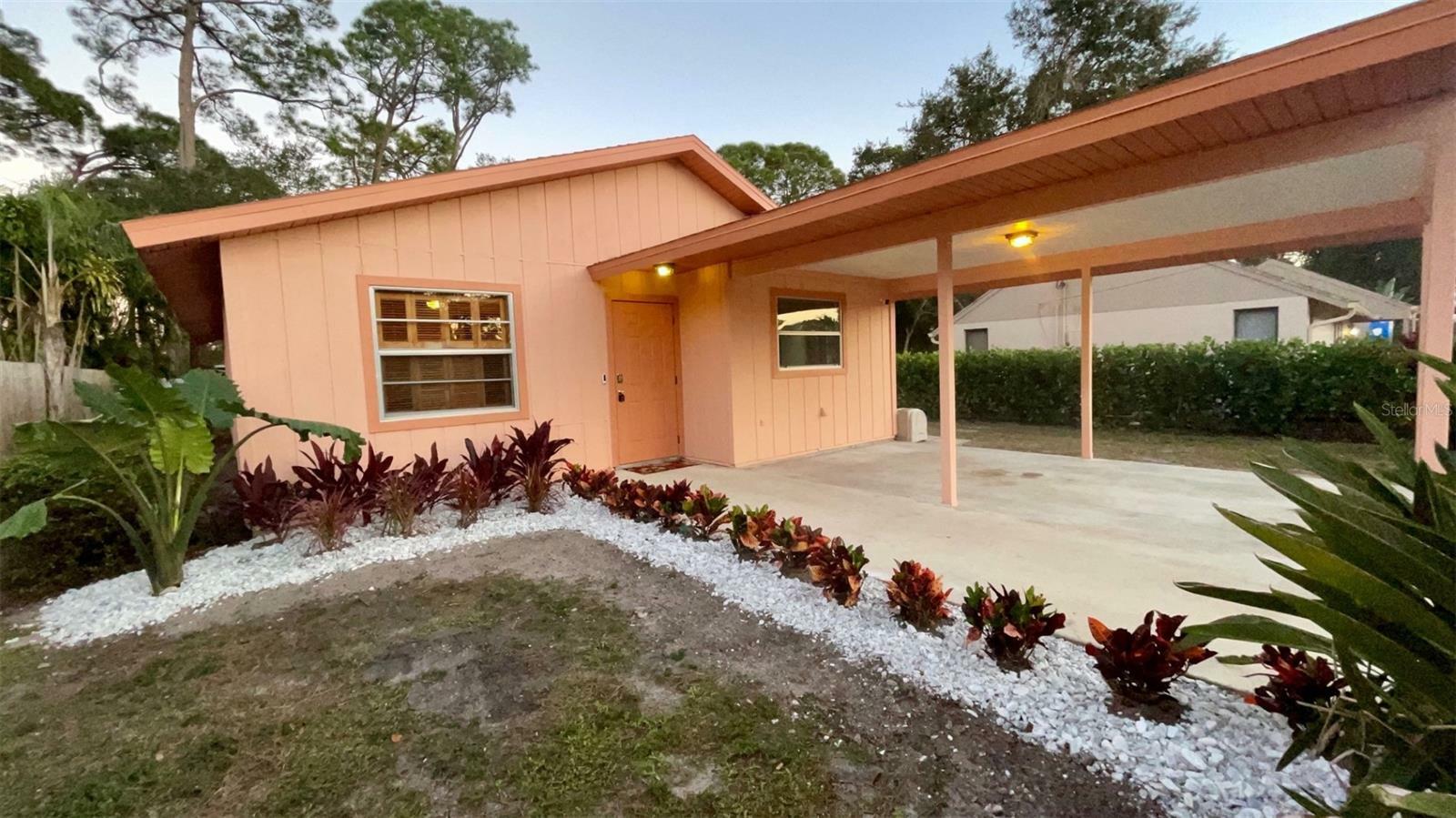 Property Photo:  4149 Murdock Avenue  FL 34231 