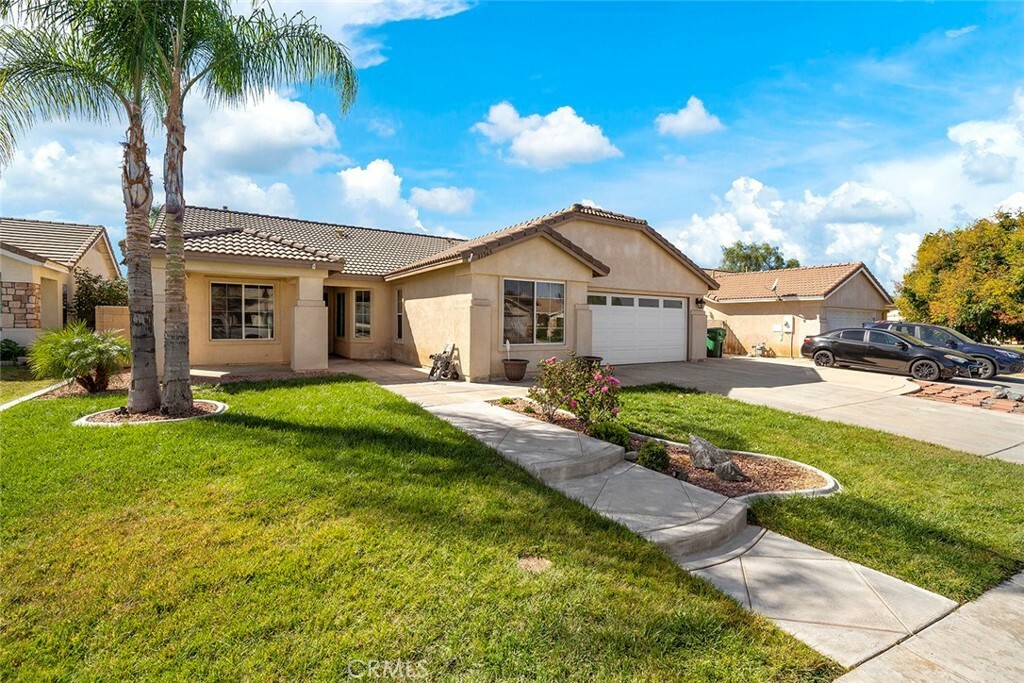 Property Photo:  31565 Adour Way  CA 92596 