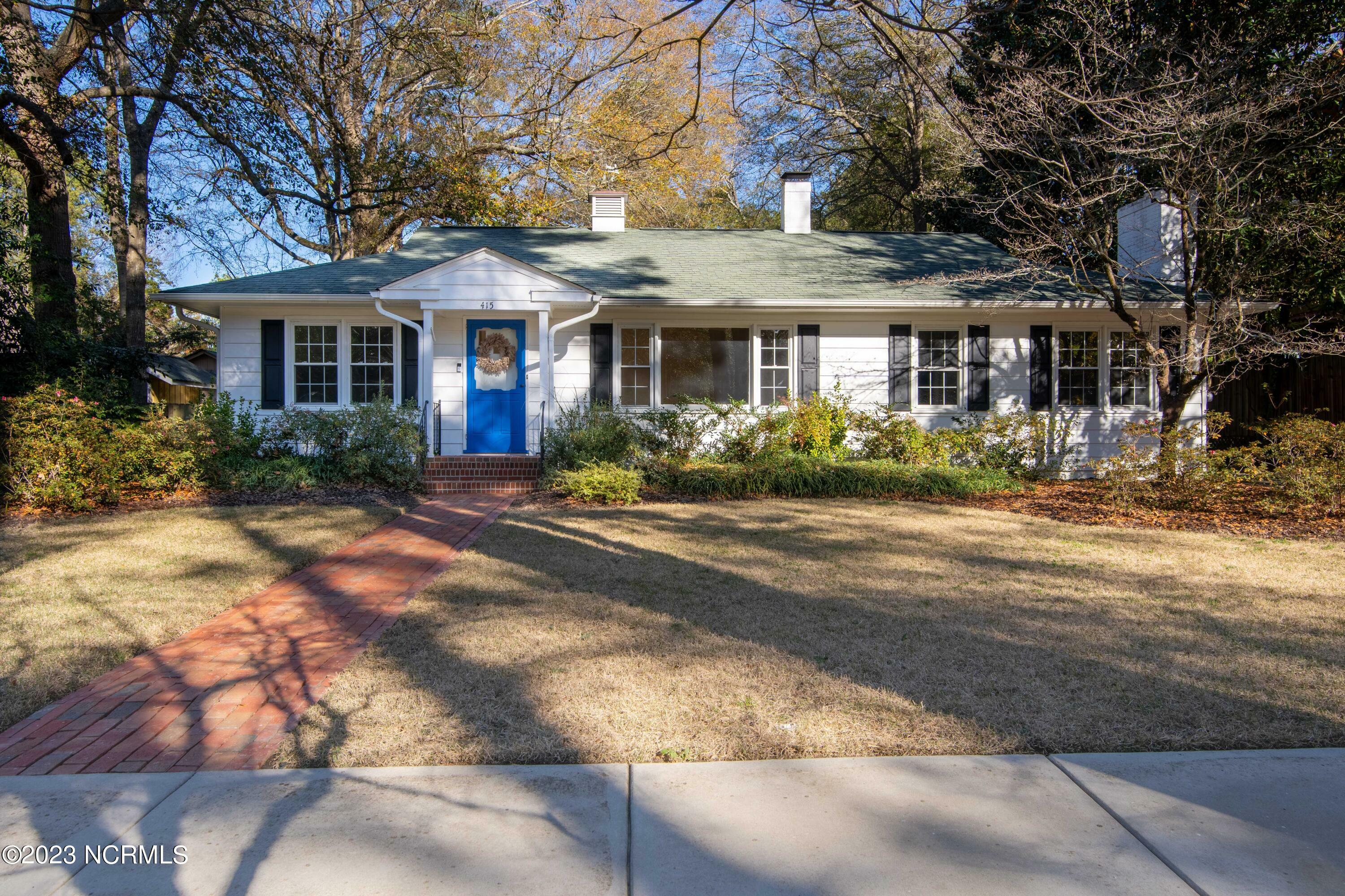 Property Photo:  415 E Indiana Avenue  NC 28387 