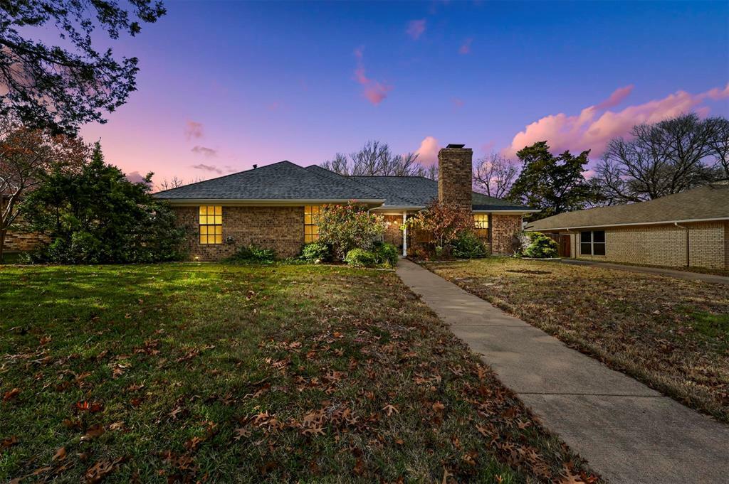 Property Photo:  1114 Valerie Drive  TX 75104 