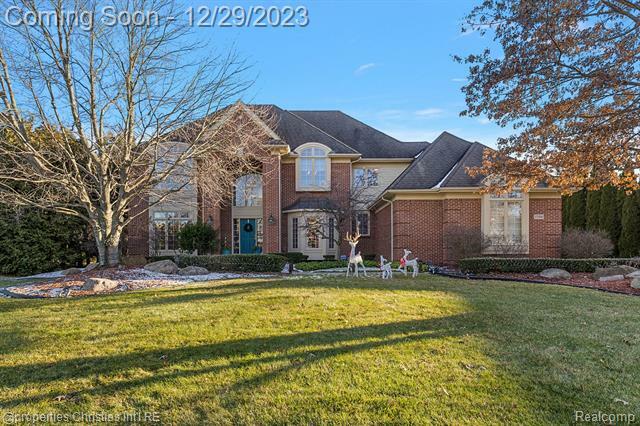 Property Photo:  17506 Rolling Woods Circle  MI 48168 