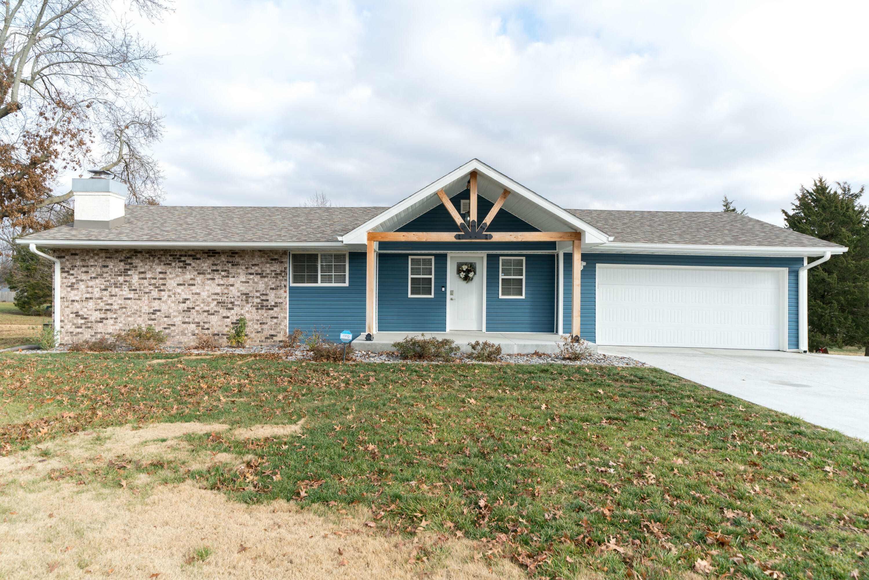 Property Photo:  129 Manview Lane Ln  MO 65043 