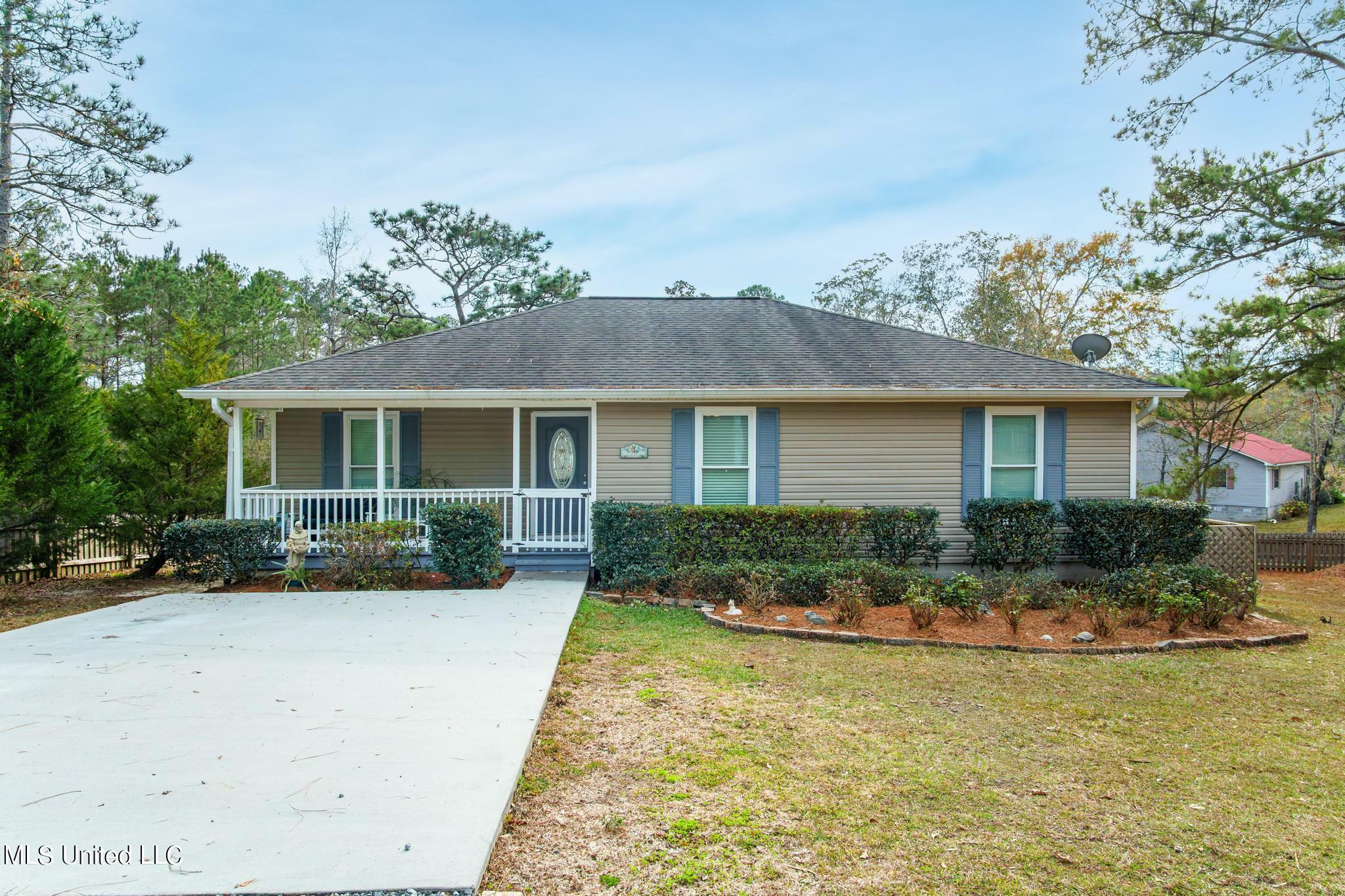 Property Photo:  70 Lee Prine Drive  MS 39573 