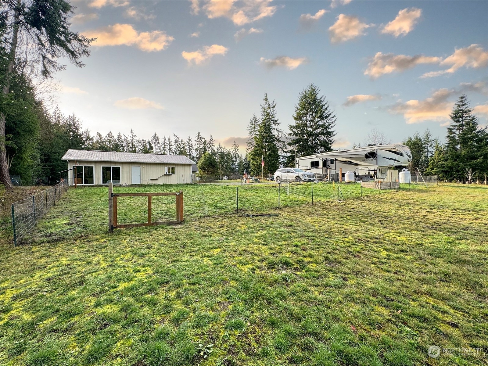 Property Photo:  176 Martin Road  WA 98382 