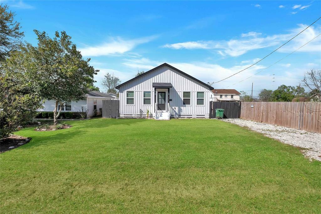 Property Photo:  3551 Seabrook Street  TX 77021 