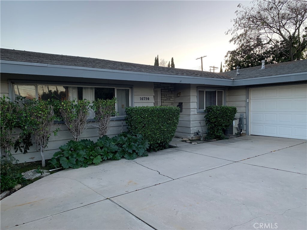 Property Photo: 16750 Donmetz Street CA 91344