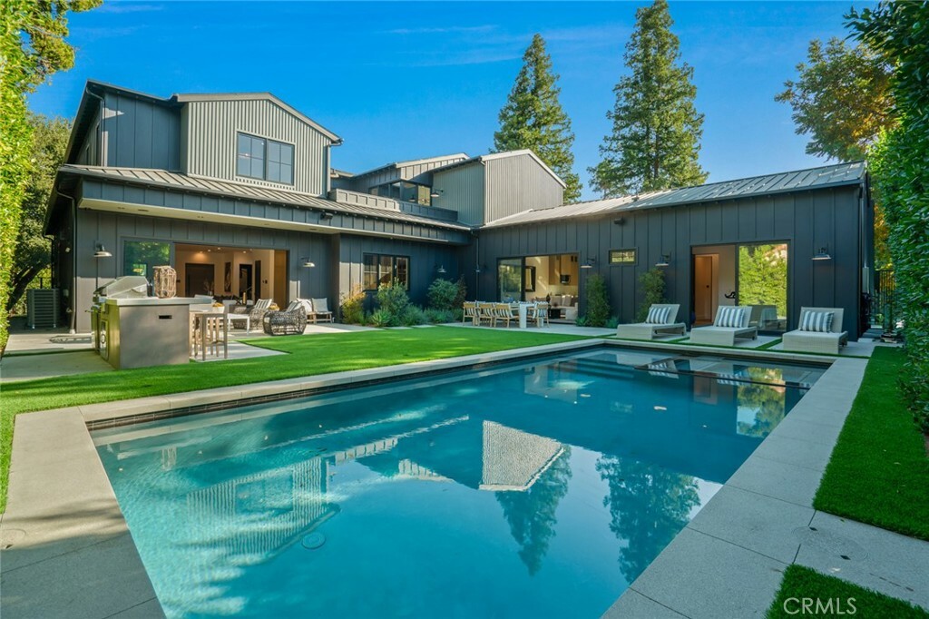 Property Photo: 4955 Haskell Avenue CA 91436