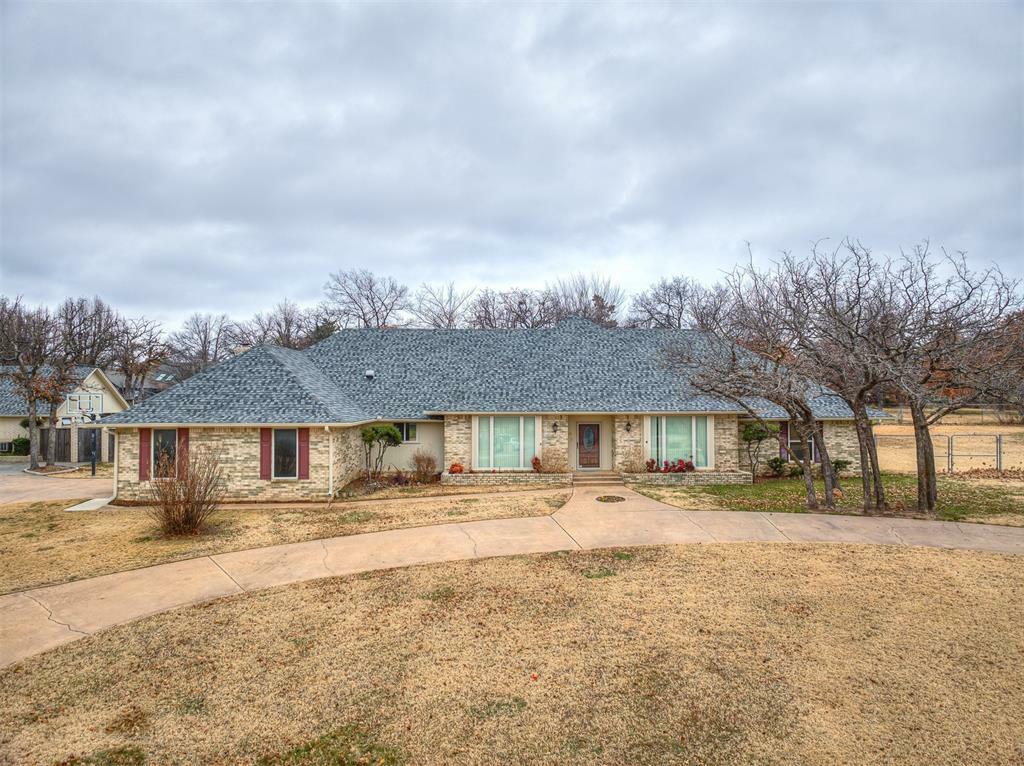 Property Photo:  3801 Coachman Road  OK 73013 