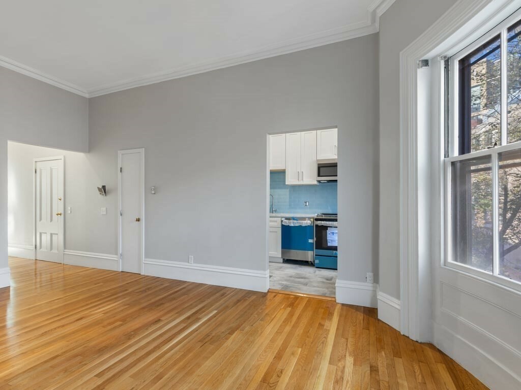 Property Photo:  48 Dwight St 4  MA 02118 