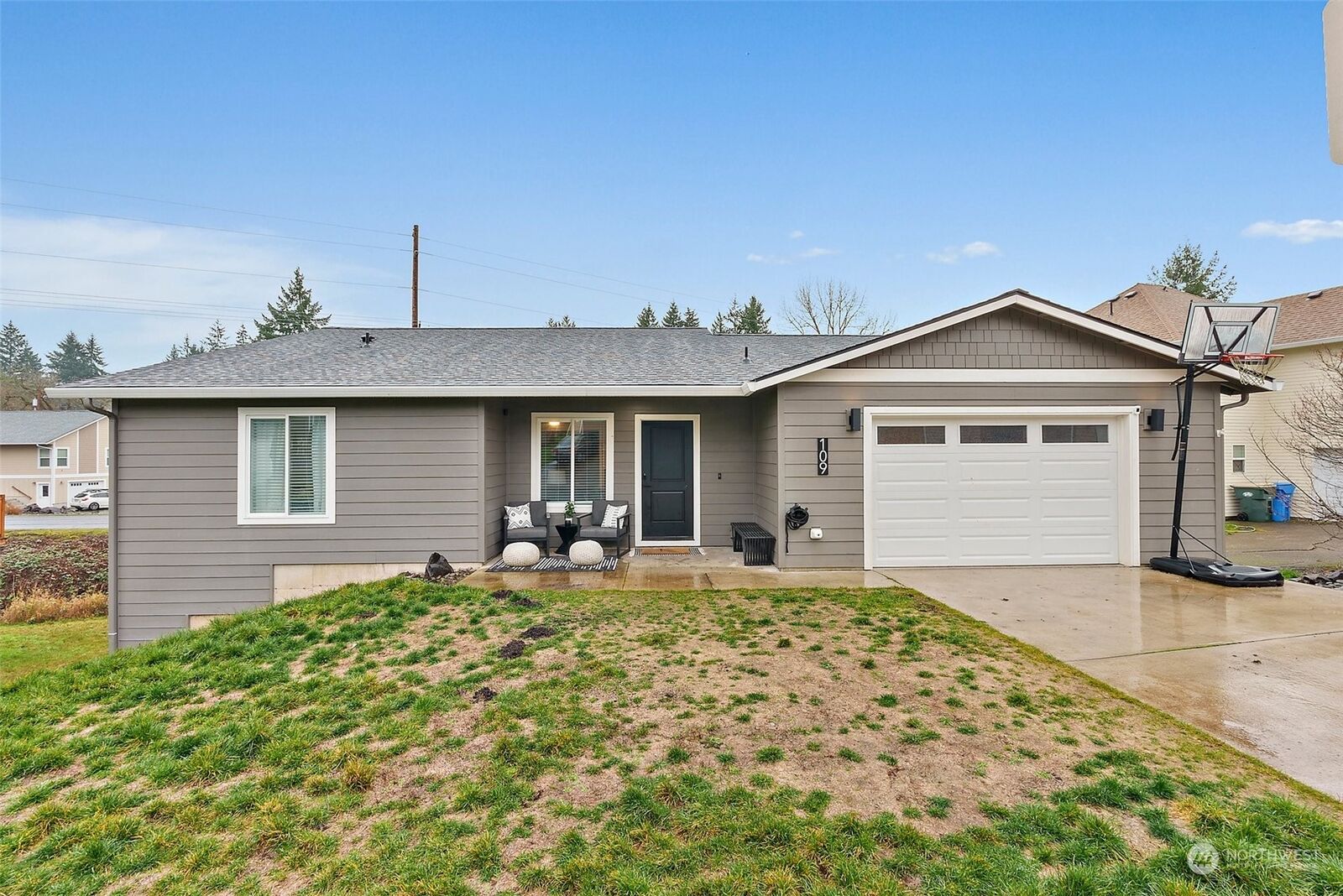 Property Photo:  109 Cedar Crest Place  WA 98532 