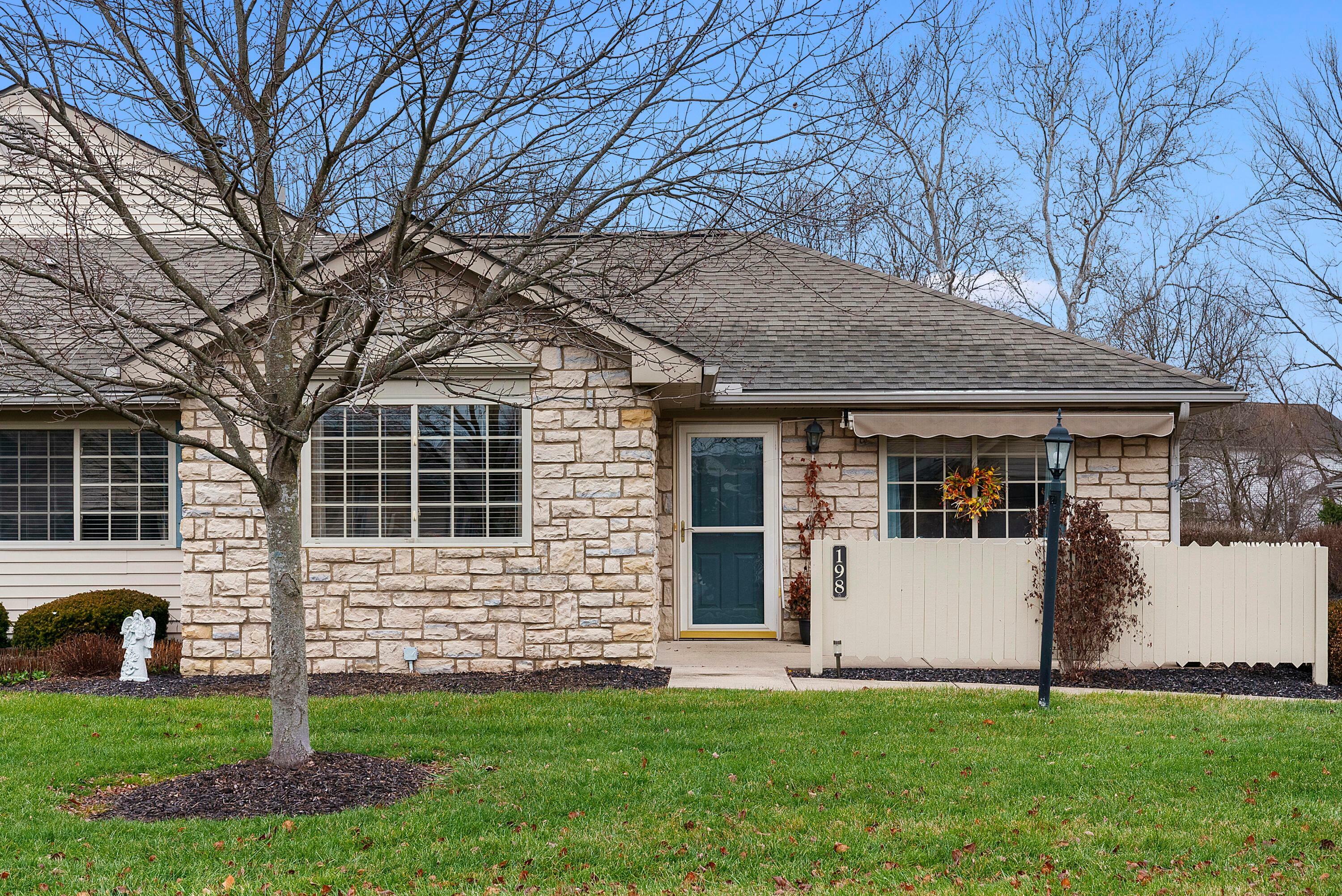 Property Photo: 198 Pioneer Circle OH 43147