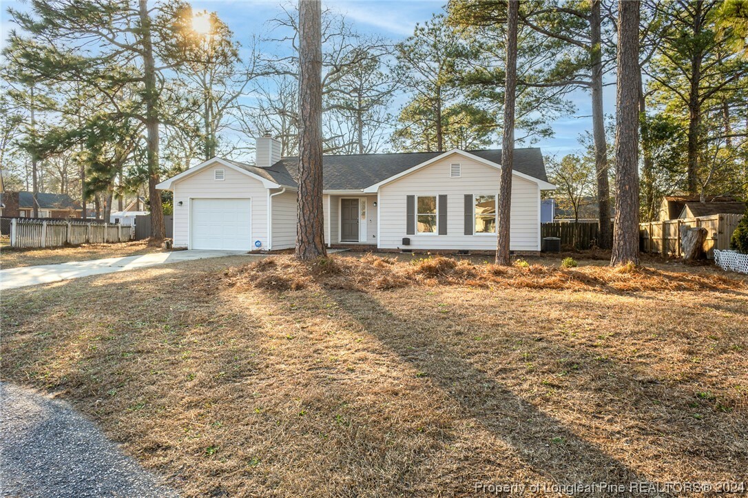 Property Photo: 908 Bramblewood Court NC 28314
