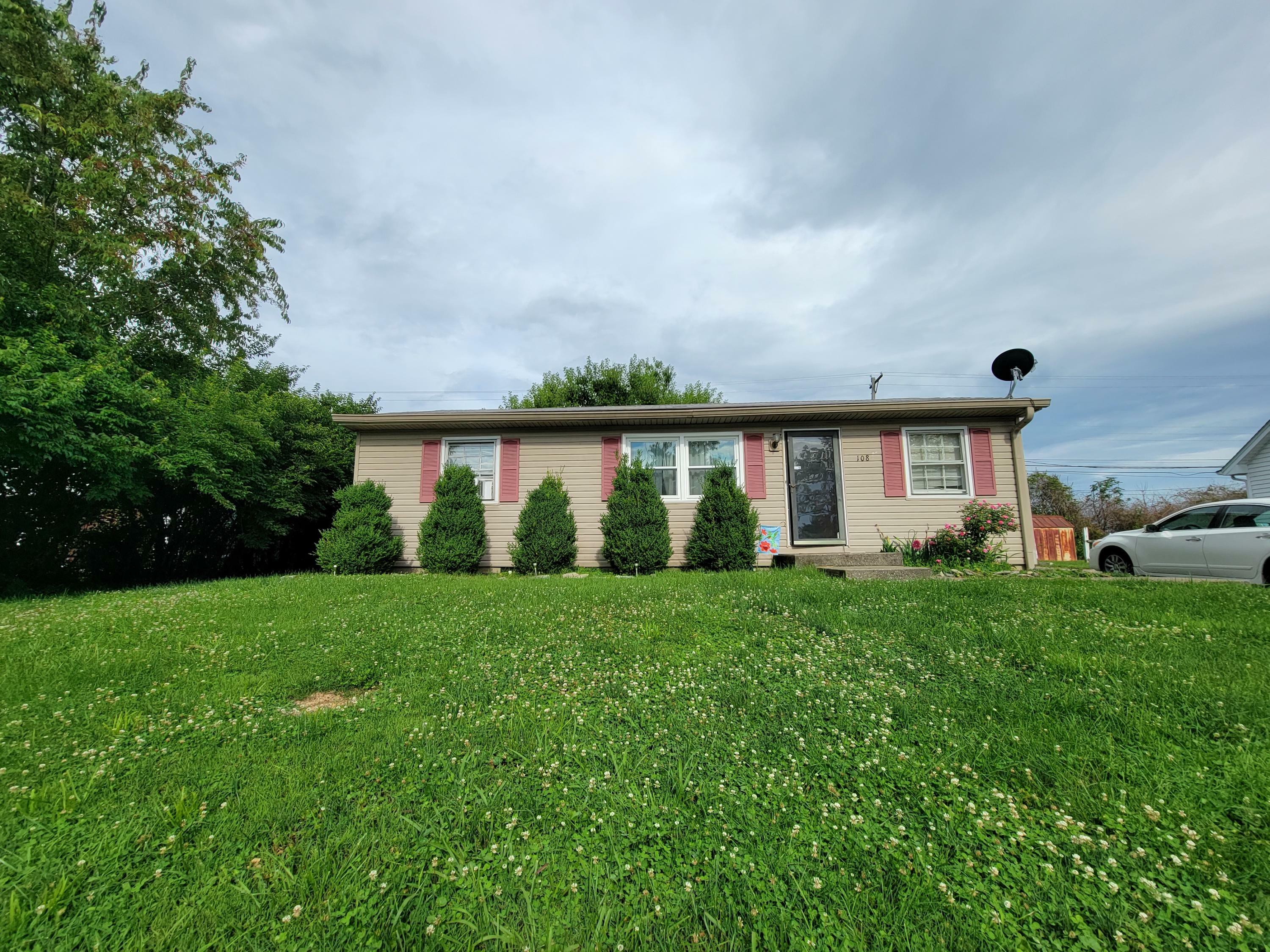 Property Photo:  108 Hager Drive  KY 40475 