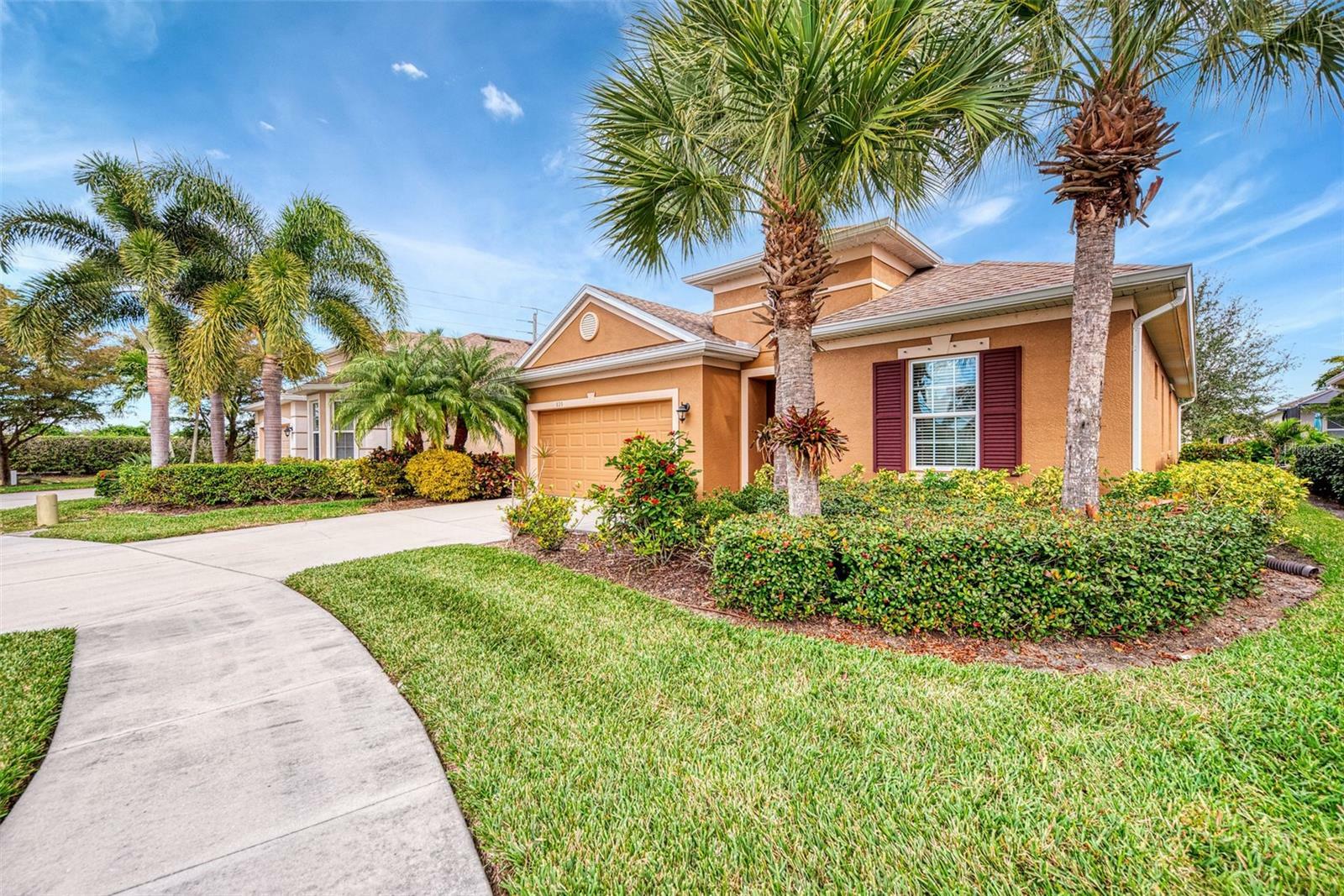 Property Photo:  120 Cordana Court  FL 34292 