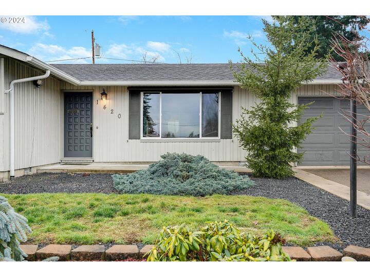 Home for sale in Sweet Home 1420 Sunset Ln, Sweet Home, OR 97386