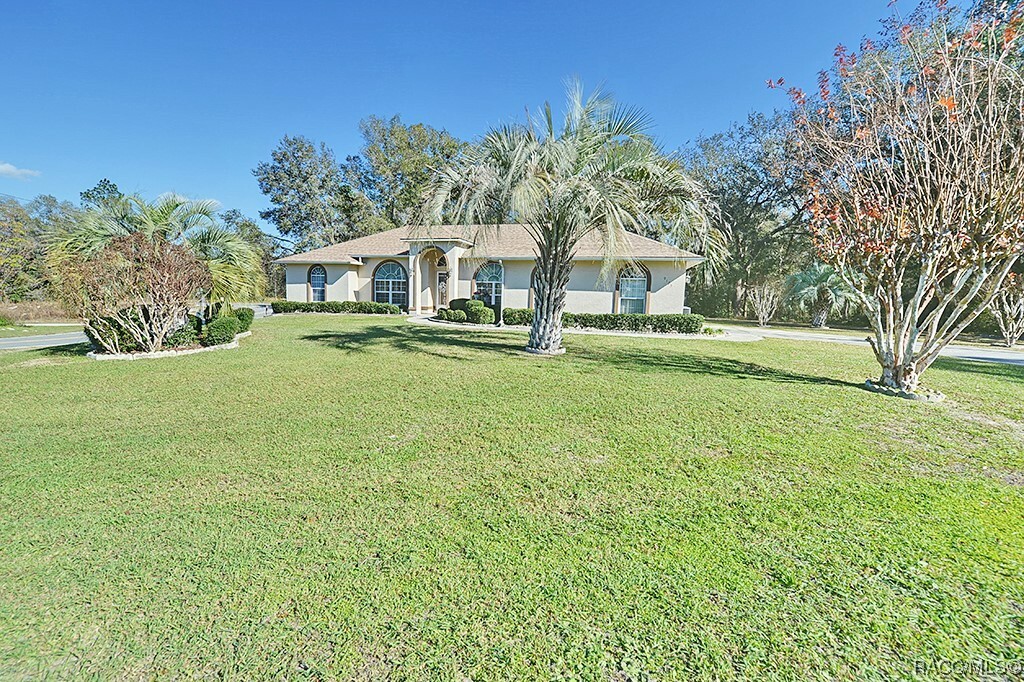 Property Photo:  9175 N Sandree Drive  FL 34434 