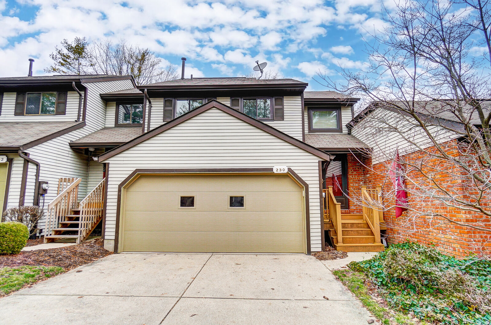 Property Photo: 230 Centerbury Court OH 45246