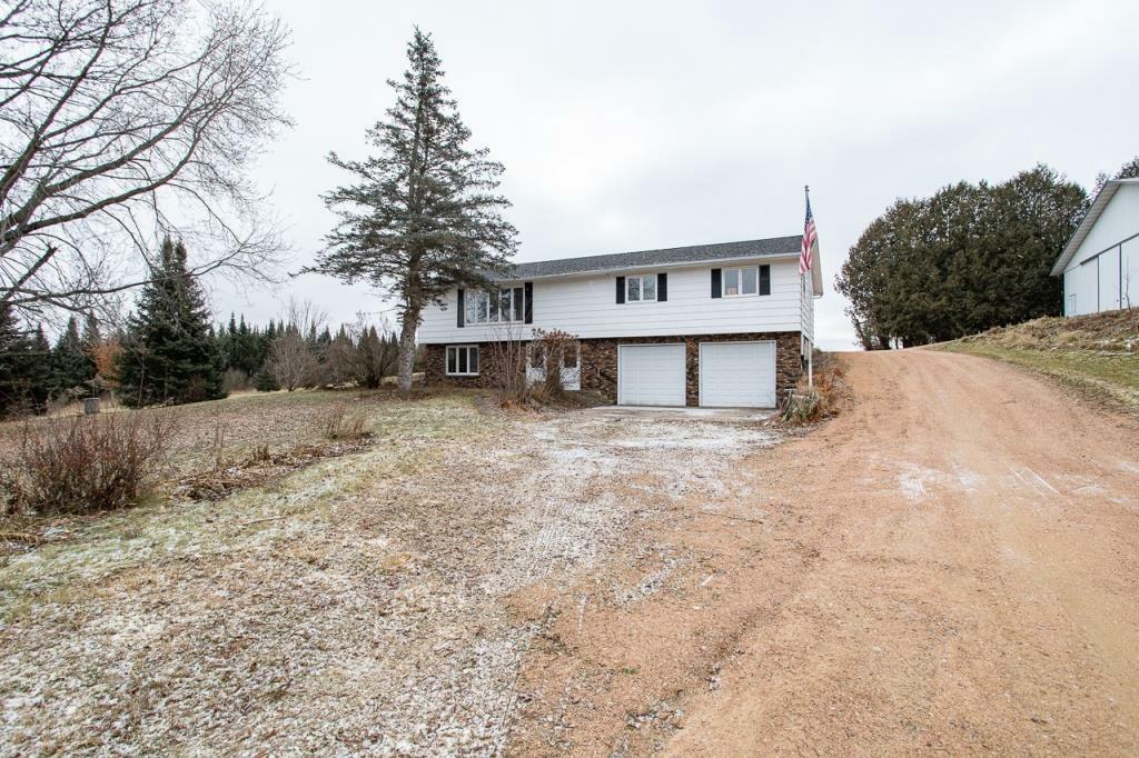 Property Photo:  W1771 County Road P  WI 54452 