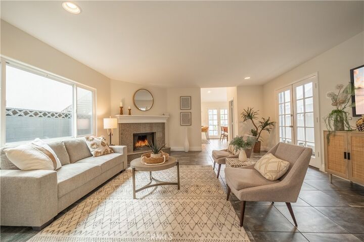 Property Photo: 919 Alabama CA 92648
