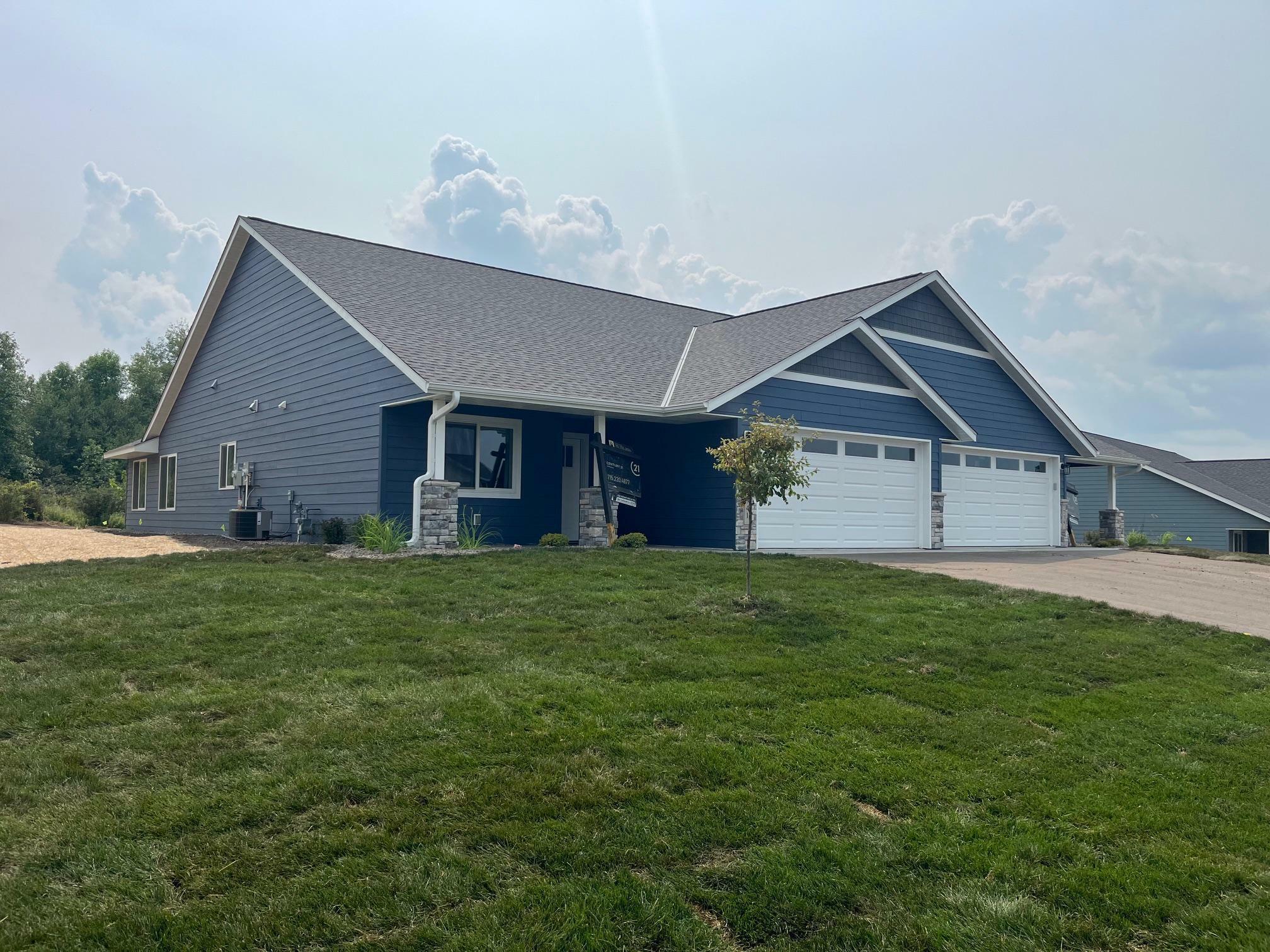 Property Photo:  741 Hilltop Lane  WI 54024 