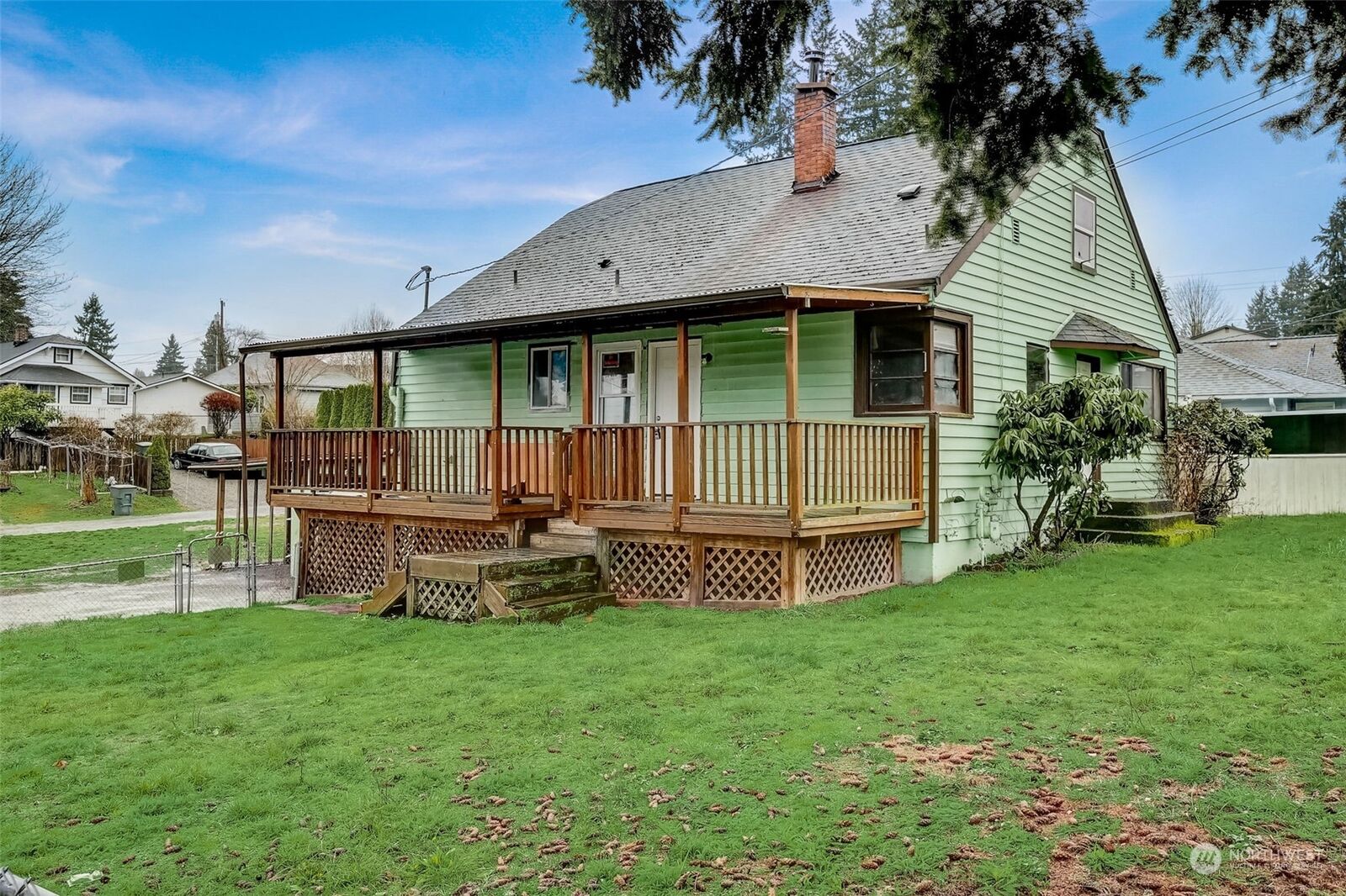 House for sale in Everett 2010 Lexington Avenue SE, Everett, WA 98203